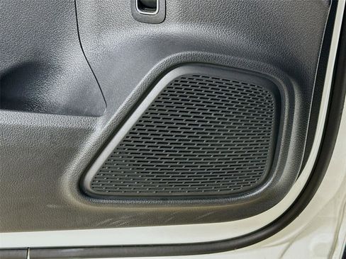 Certified 2023 Mercedes-Benz GLA 250 4MATIC image 23