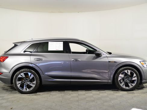 Used 2021 Audi e-tron Premium Plus w/ Premium Plus Package image 7