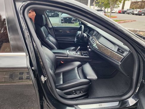 Used 2012 BMW 750Li image 17