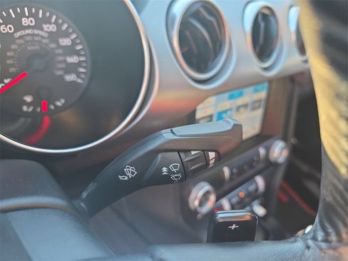 Used 2019 Ford Mustang GT Premium image 22