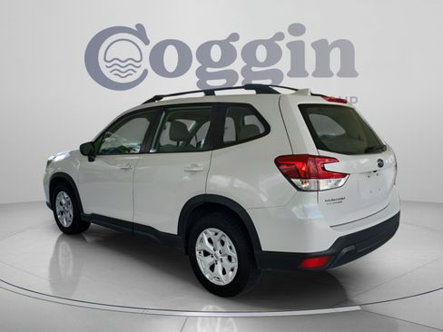 Used 2021 Subaru Forester AWD/4WD image 3