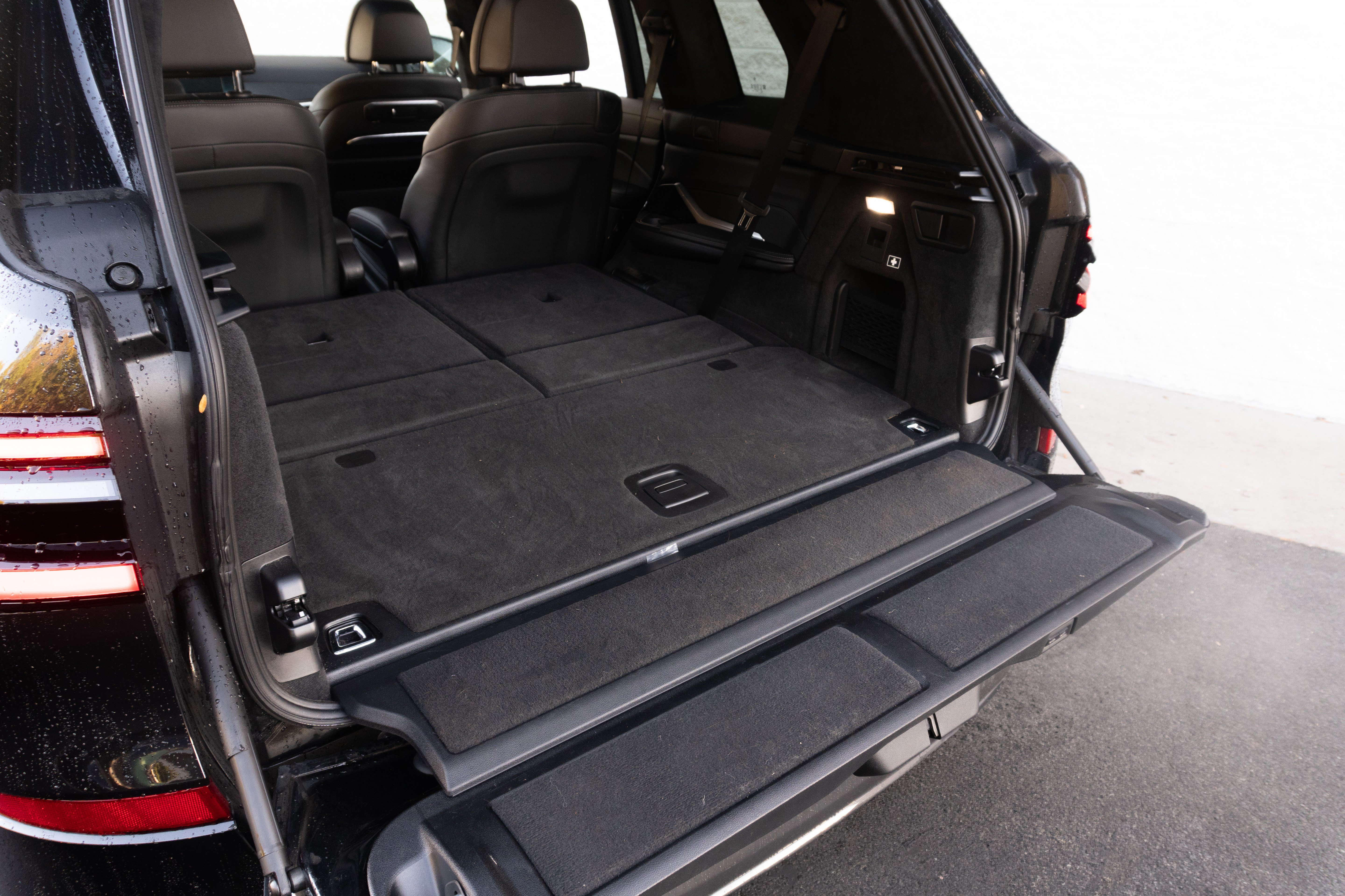 Certified 2025 BMW X7 M60i AWD/4WD image 39