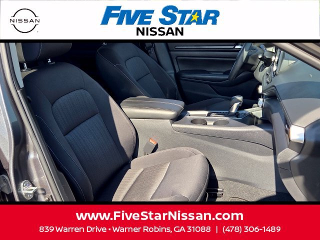 Used 2022 Nissan Altima 2.5 S FWD image 16