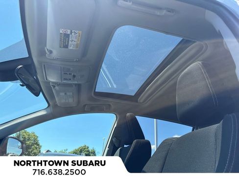 Used 2018 Toyota RAV4 XLE AWD/4WD image 11