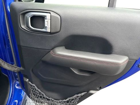 Used 2019 Jeep Wrangler Unlimited Rubicon w/ Dual Top Group image 15