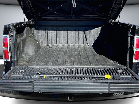 Used 2011 Ford F150 XLT w/ XLT Chrome Pkg image 7