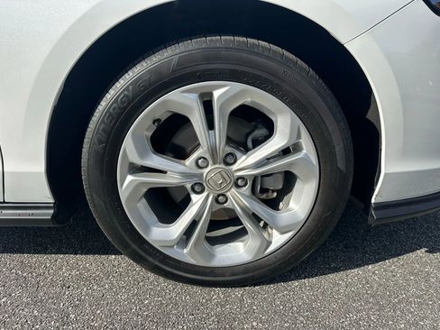 Used 2024 Honda Accord LX image 3