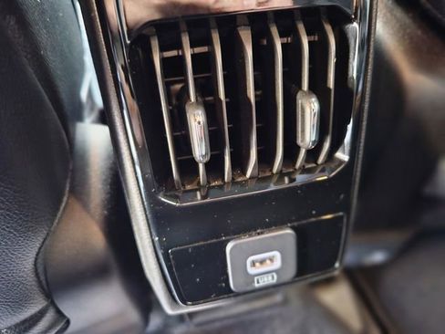 Used 2025 Jeep Compass Latitude AWD/4WD image 29