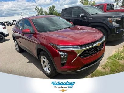 Used 2024 Chevrolet Trax LS w/ LS Convenience Package