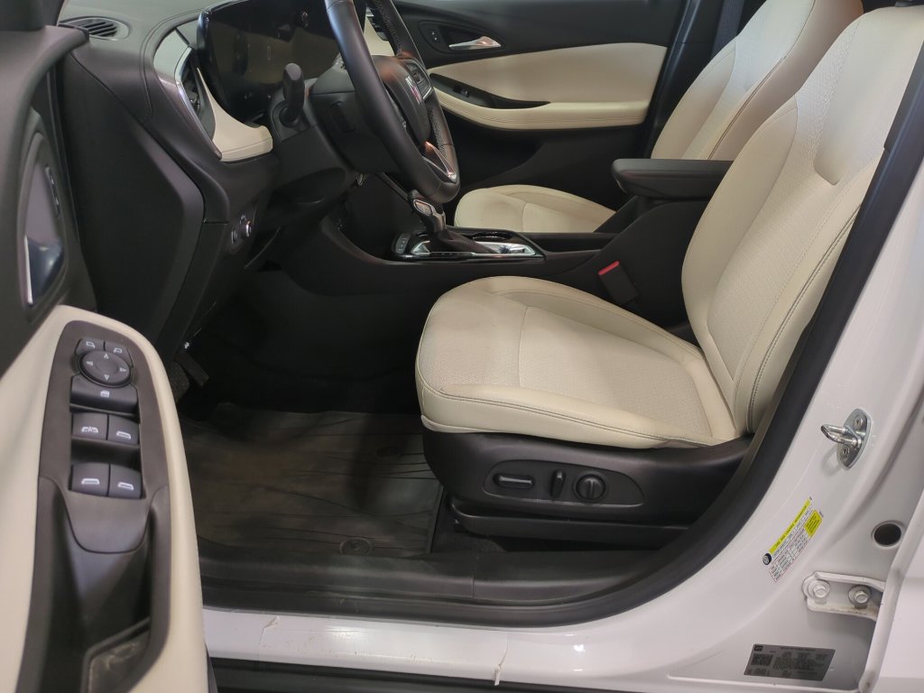 Used 2024 Buick Encore GX Preferred w/ Comfort Package AWD/4WD image 6