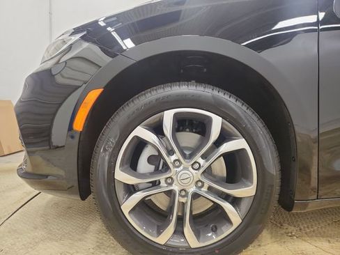 New 2026 Chrysler Pacifica Pinnacle AWD/4WD image 20