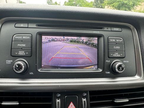 Used 2016 Kia Optima LX FWD image 21