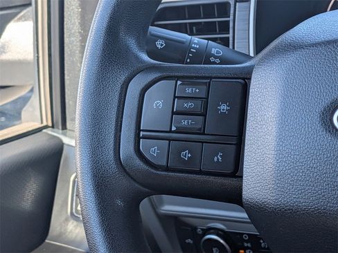 Used 2022 Ford F150 XLT image 30