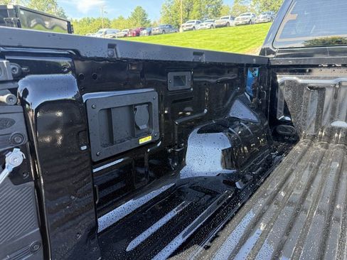 New 2026 Ford Ranger XLT w/ Equipment Group 301A High AWD/4WD image 8