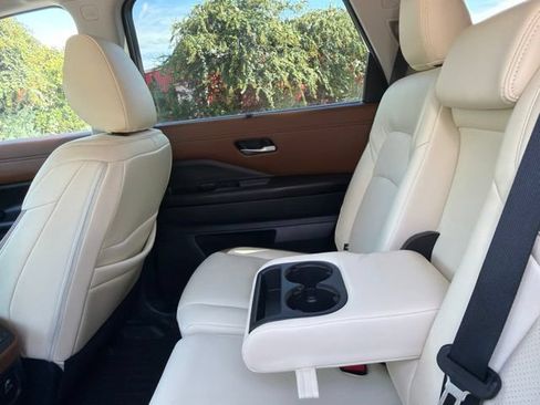 Used 2026 Nissan Pathfinder Platinum w/ Cargo Package FWD image 30