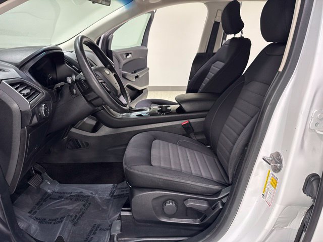 Used 2018 Ford Edge SE FWD image 11