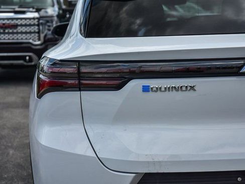 Used 2025 Chevrolet Equinox EV LT image 10