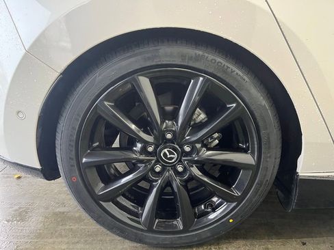 Used 2021 MAZDA MAZDA3 Premium Plus image 30