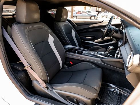 Used 2016 Chevrolet Camaro SS image 32