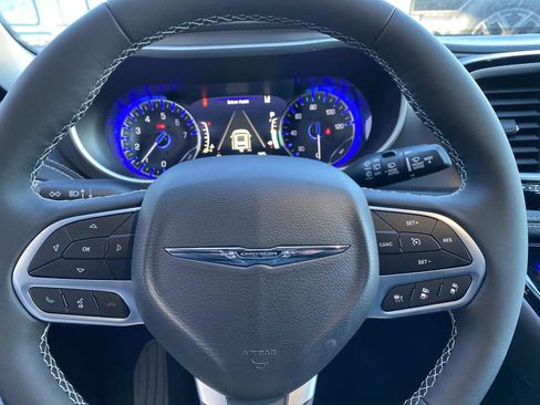 New 2026 Chrysler Pacifica Select image 12