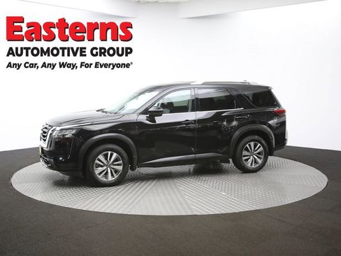 Used 2022 Nissan Pathfinder SL image 60