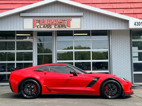 Used 2017 Chevrolet Corvette Z06 w/ Z07 Performance Package image 9