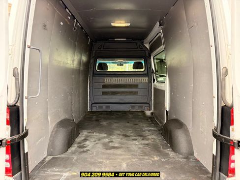 Used 2017 Mercedes-Benz Sprinter 2500 image 23