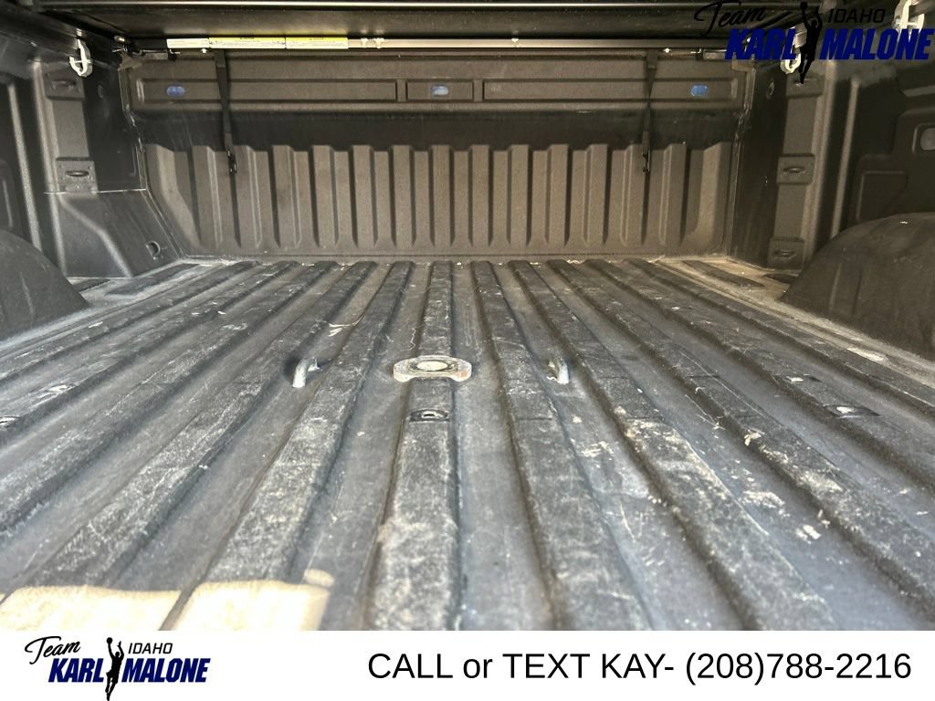 Used 2020 Chevrolet Silverado 3500 LTZ w/ LTZ Plus Package AWD/4WD image 16