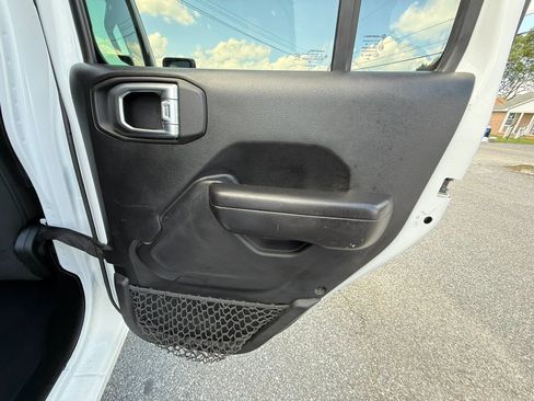 Used 2021 Jeep Wrangler Unlimited Sport AWD/4WD image 30