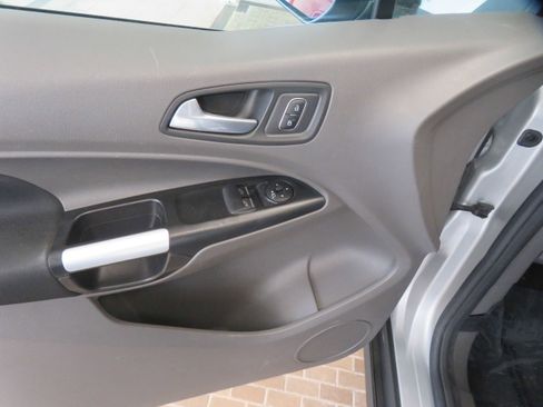 Used 2022 Ford Transit Connect XLT image 14