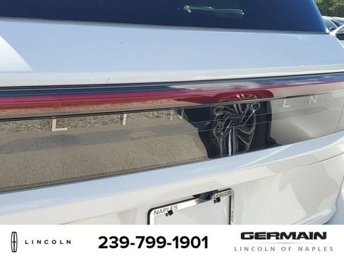 New 2025 Lincoln Navigator Black Label image 16