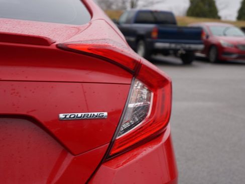 Used 2017 Honda Civic Touring image 7