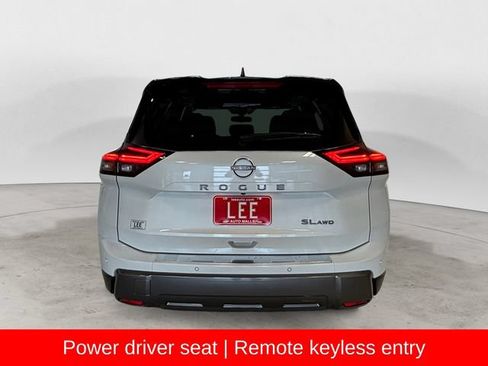 Used 2024 Nissan Rogue SL AWD/4WD image 5
