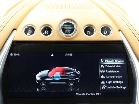Used 2021 Aston Martin DBX AWD/4WD image 36
