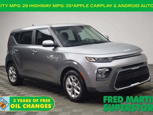Used 2022 Kia Soul LX w/ Technology Package FWD image 1