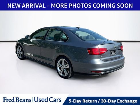 Used 2017 Volkswagen Jetta GLI FWD image 6