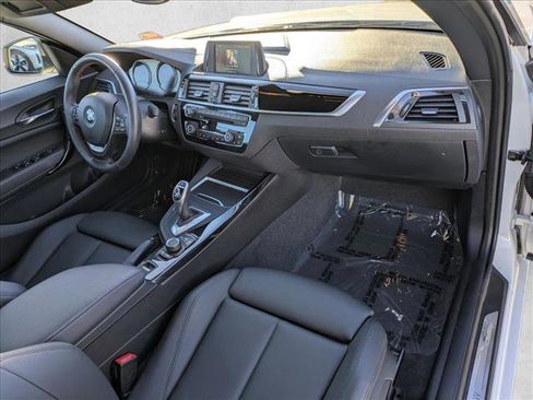 Used 2018 BMW 230i Convertible image 19