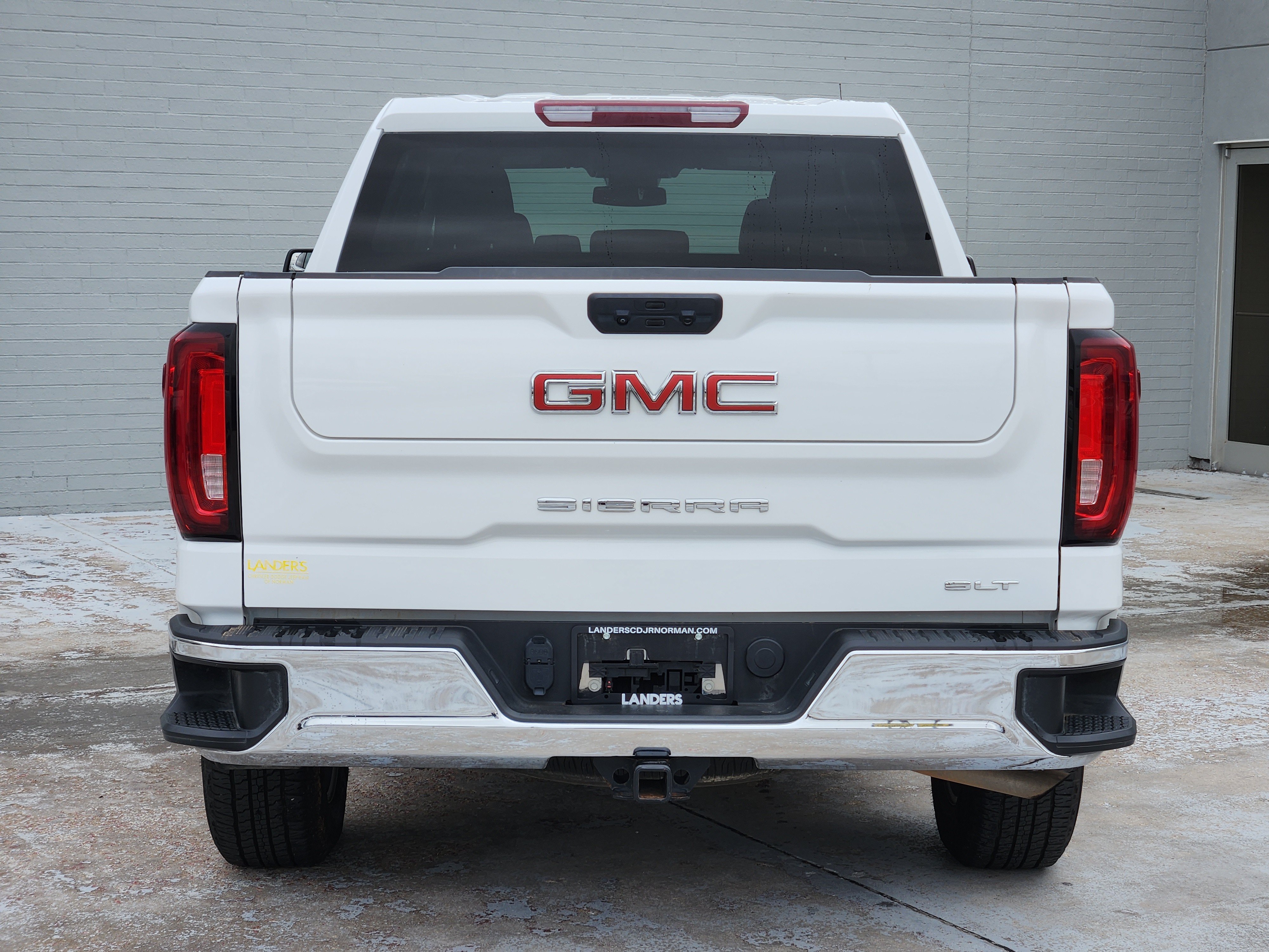 Used 2025 GMC Sierra 1500 SLT AWD/4WD image 7