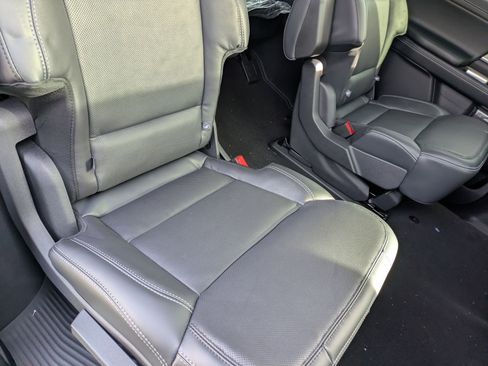 New 2025 Ford Expedition Platinum w/ Driver's Package image 34