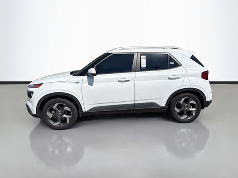 Used 2021 Hyundai Venue SEL image 6