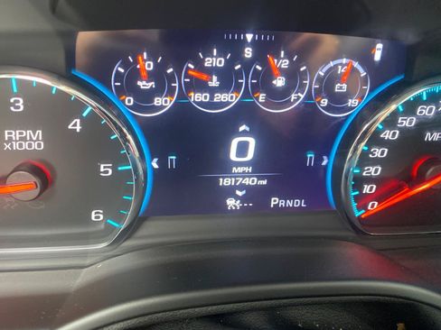 Used 2017 GMC Yukon XL Denali w/ Open Road Package AWD/4WD image 10