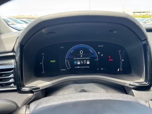 Used 2025 Toyota Camry LE FWD image 39