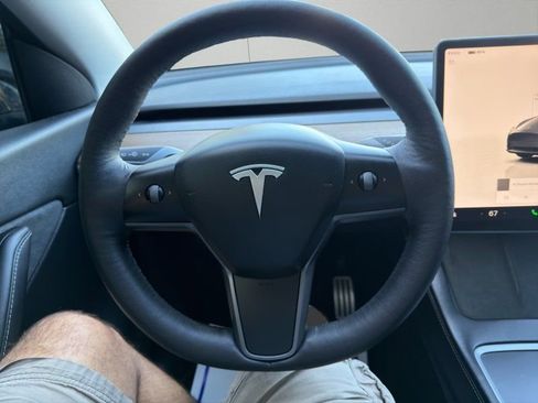 Used 2022 Tesla Model Y Performance image 14