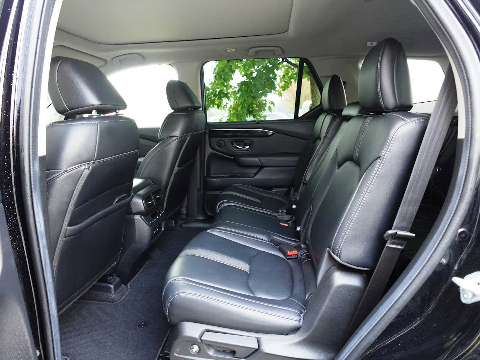 Certified 2024 Honda Pilot Touring image 26