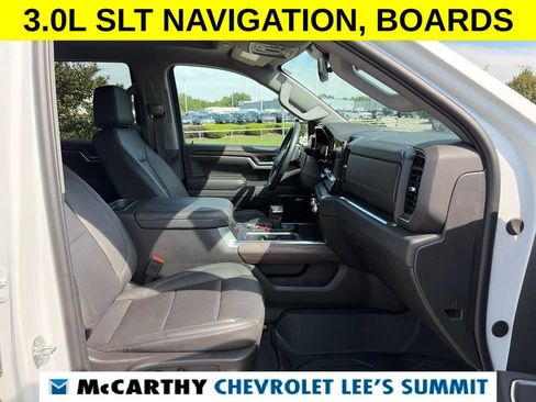 Used 2024 GMC Sierra 1500 SLT w/ SLT Premium Plus Package AWD/4WD image 29