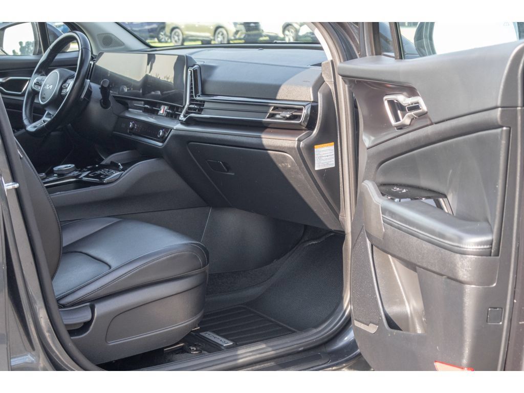 Used 2023 Kia Sportage EX AWD/4WD image 10