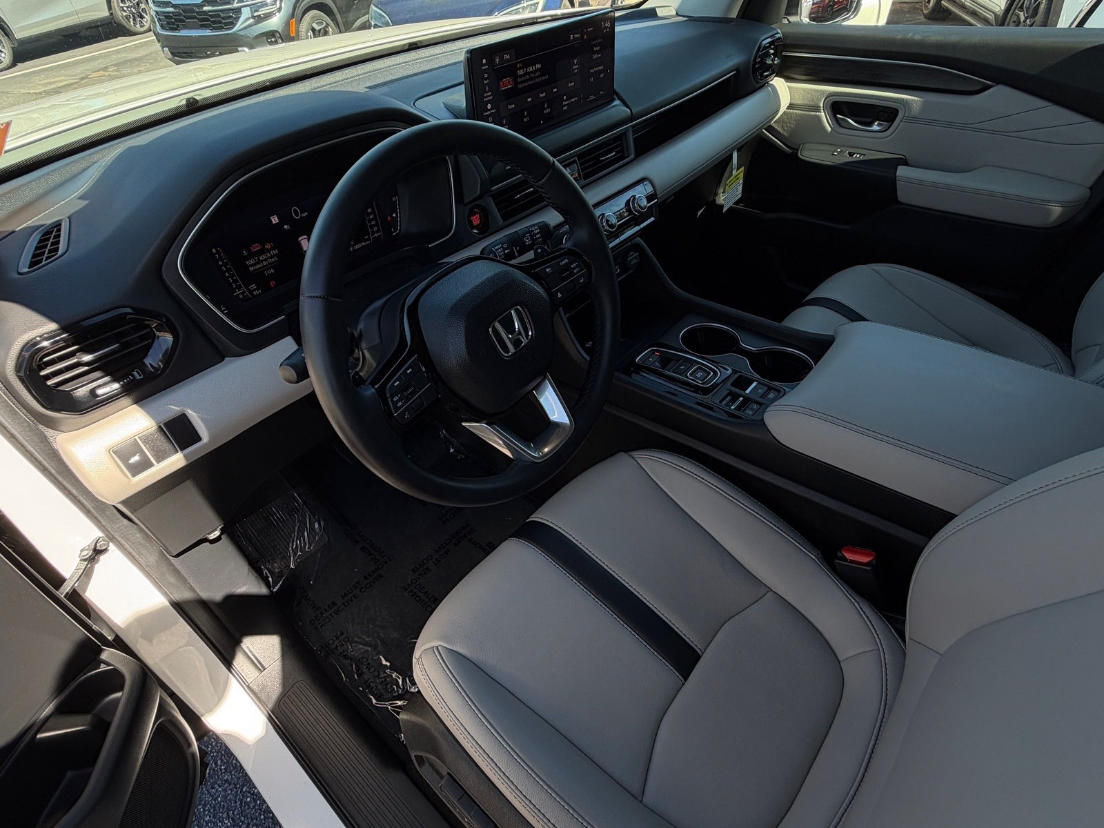 Used 2026 Honda Pilot Touring image 15