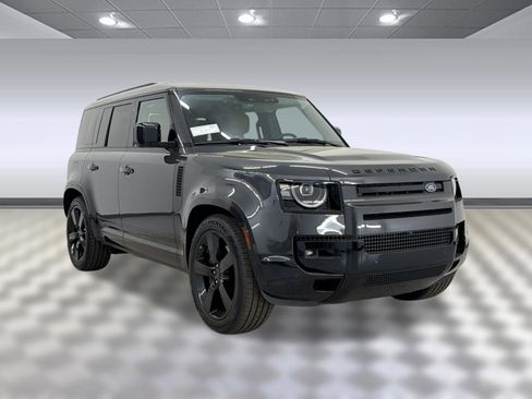 New 2026 Land Rover Defender 110 X-Dynamic SE image 7