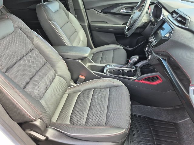 Used 2023 Chevrolet TrailBlazer RS w/ Convenience Package AWD/4WD image 19