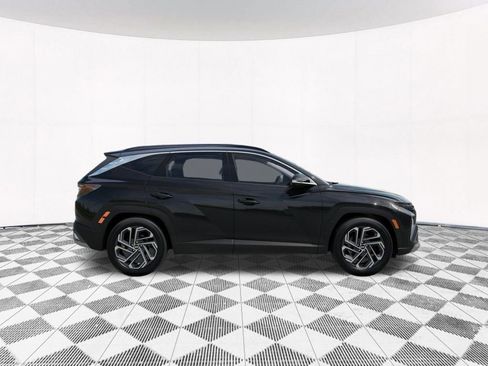 New 2025 Hyundai Tucson Limited image 11
